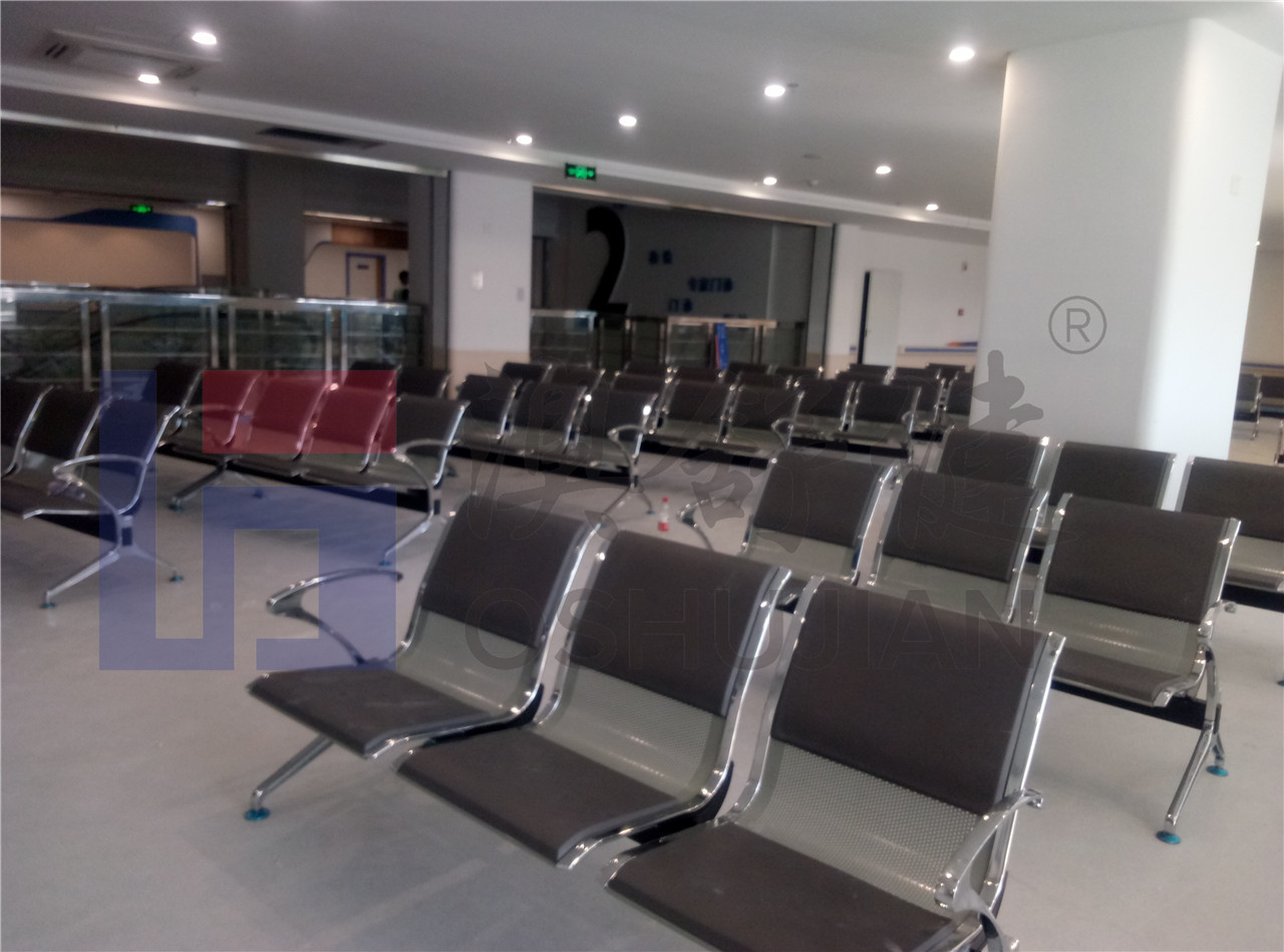 airport chairs
