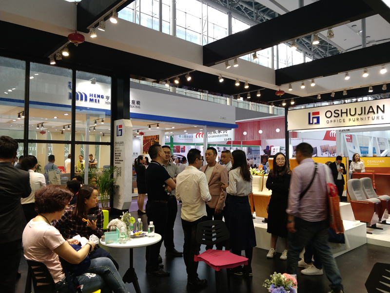 2.2 C21, the First Day of Guangzhou Furniture Fair(图3)