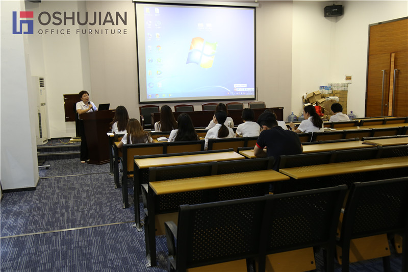 An experience sharing meeting in Oshujian(图4)