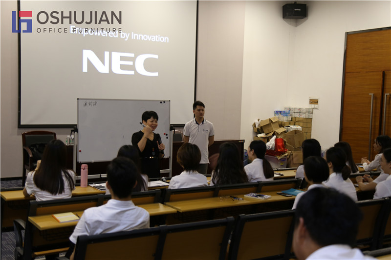 An experience sharing meeting in Oshujian(图3)